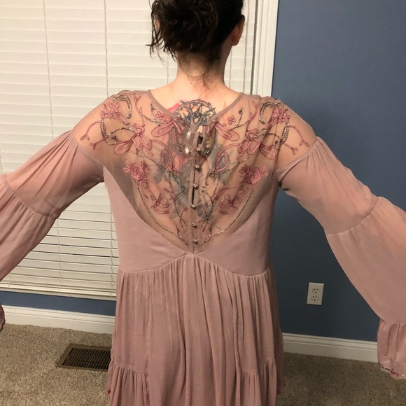 Gently worn! One of my favorites - Picture 3 of 3